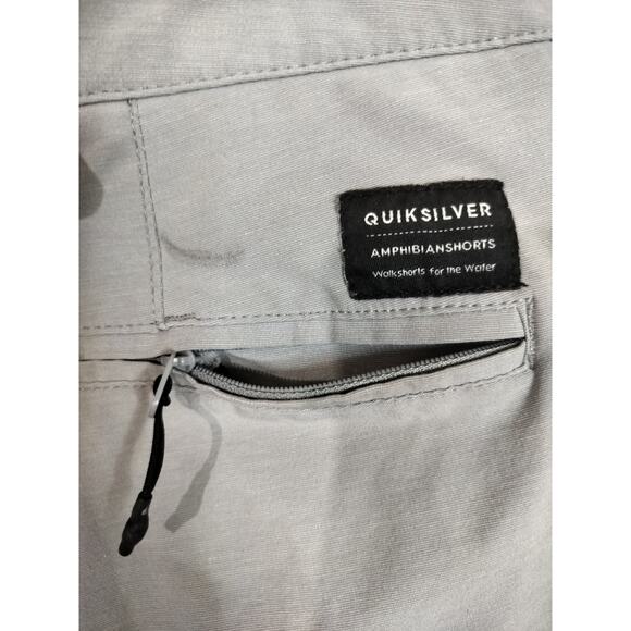 M676) Quiksilver Silver Amphibian Shorts Size 34 - Picture 4 of 11